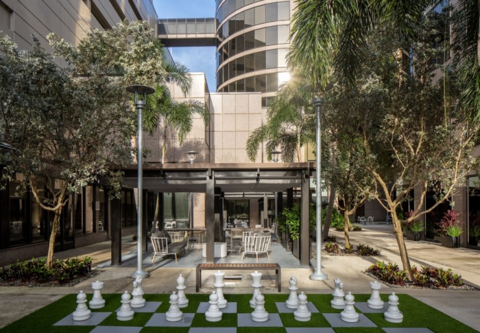 Urban Centre Leasing Office and Amenity Spaces - Tampa - 19