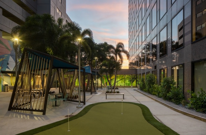 Urban Centre Leasing Office and Amenity Spaces - Tampa - 20