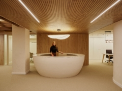 Reception / Waiting Area in COGA Colón Offices - Valencia