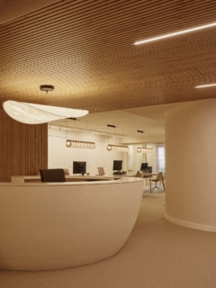 Reception / Waiting Area in COGA Colón Offices - Valencia