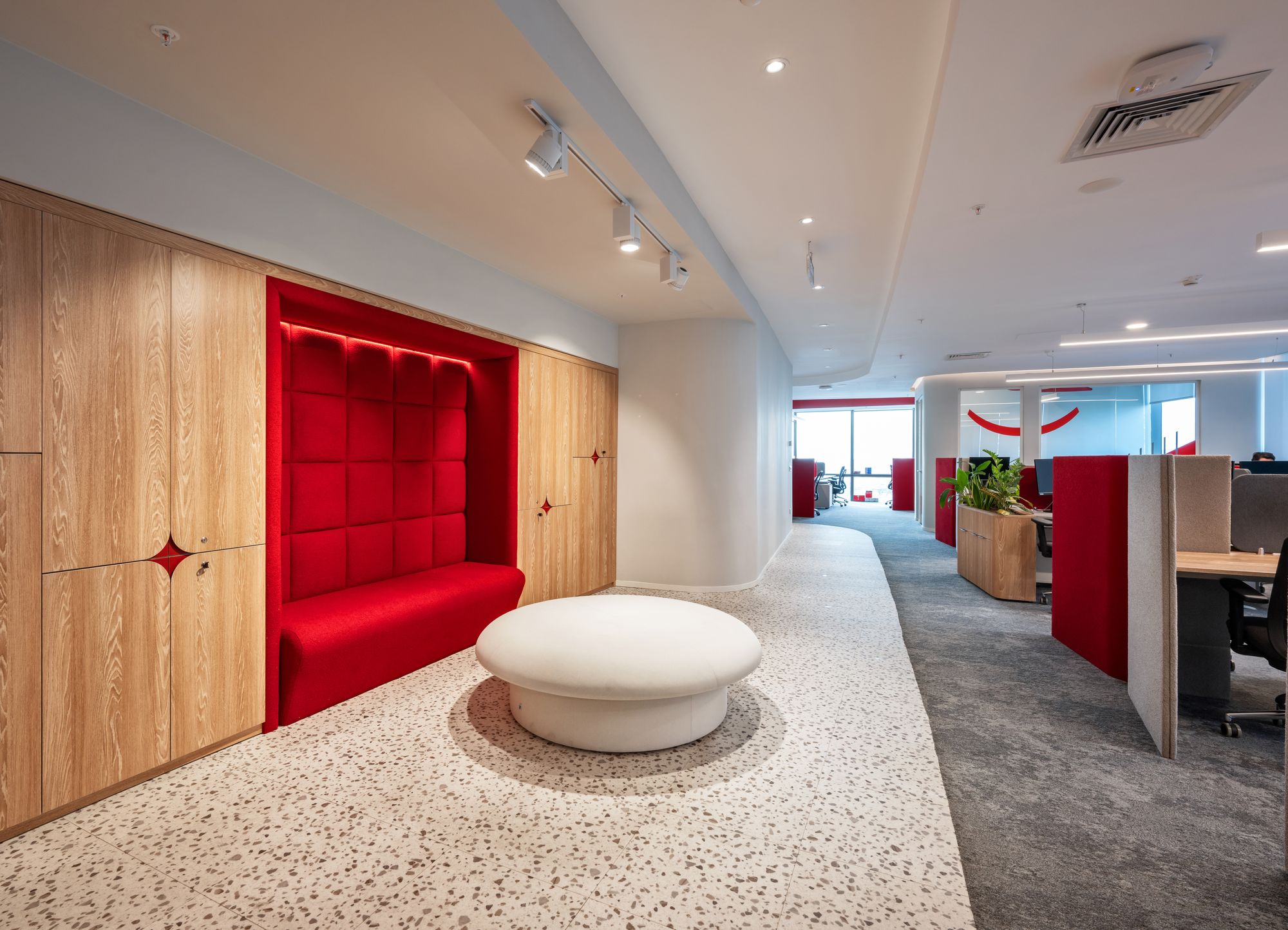 Colgate-Palmolive Offices - Istanbul | Office Snapshots