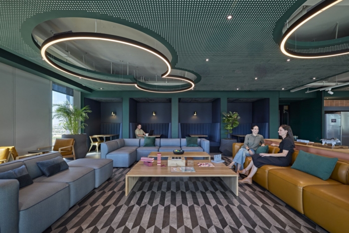 Confidential Corporate Office - Cape Town - 7