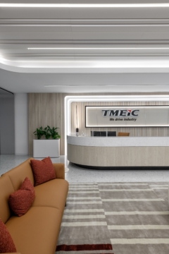 Reception / Waiting Area in TMEIC Offices - Houston