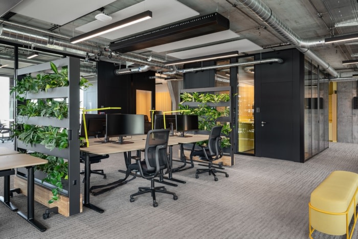 Confidential Consulting Company Offices - Berlin - 13