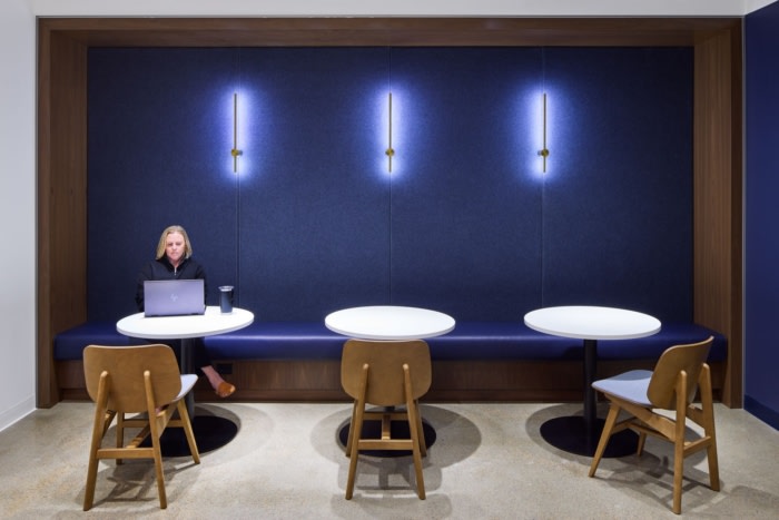 Confidential Financial Services Company Offices - Minnetonka - 9