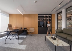 People in GlobalCorp Headquarters - New Cairo City