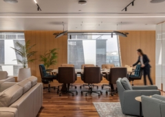 People in GlobalCorp Headquarters - New Cairo City