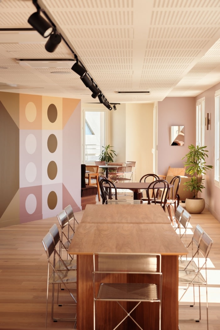 Morning Offices – Paris