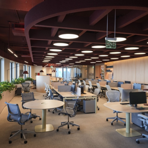 recent Península Participações Office – Sao Paulo office design projects