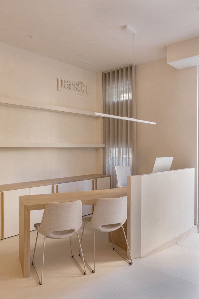 Person Inmobiliaria Ruzafa Offices - Valencia - 3