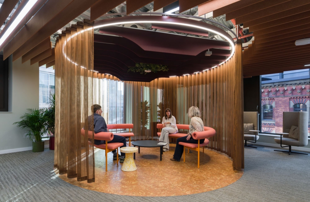 Virgin Media O2 Offices - Manchester | Office Snapshots