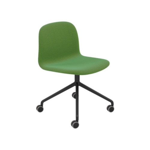 Visu Wide Chair by Muuto