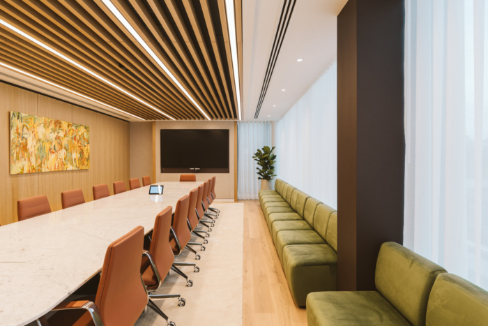 Confidential Financial Company Offices – London - 5
