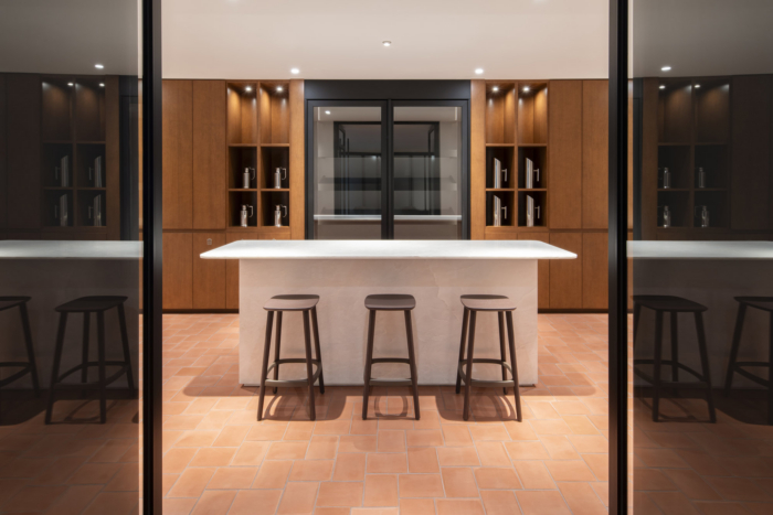 International Manufacturing Company Headquarters - Montreal - 8