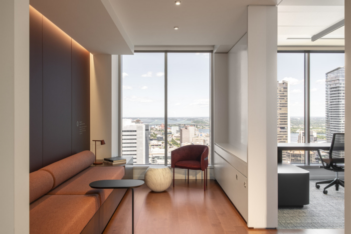 International Manufacturing Company Headquarters - Montreal - 9