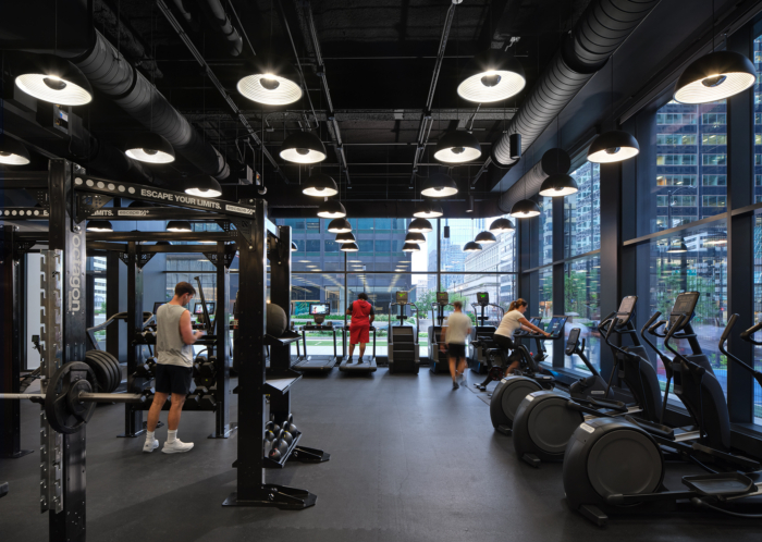 10 & 120 South Riverside Plaza Lobby and Amenity Space - 8