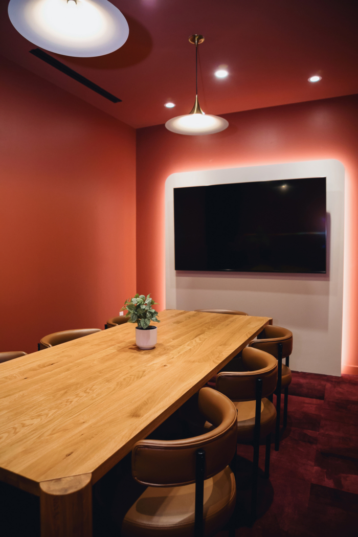 Junto House Coworking Offices - Houston - 4