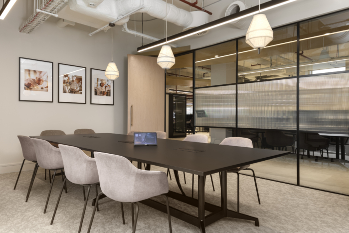 Lindt & Sprüngli UK Head Office - Richmond - 15